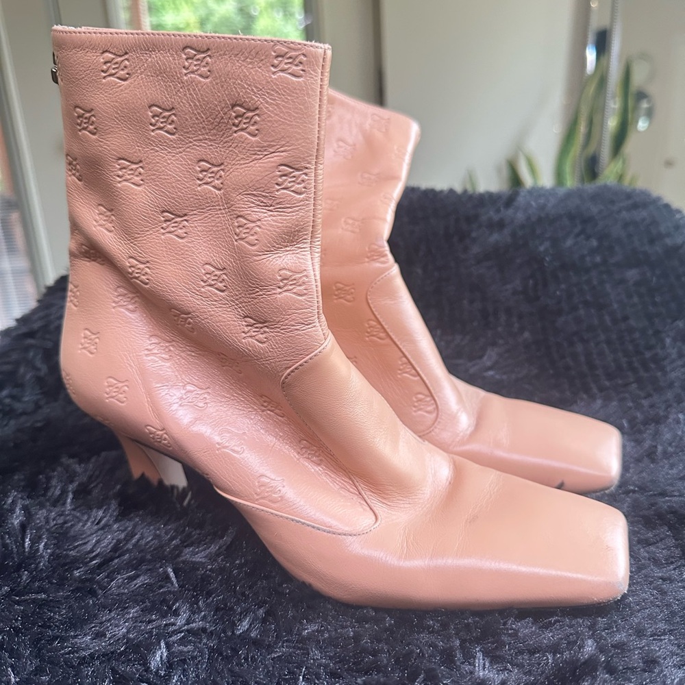 Fendi - Nude Ankle Boot